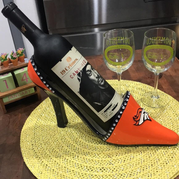 Bronco Logo, Orange w/Black & Rhinestone Trim High Heel 👠 Wine Bottle Holder - Picture 6 of 10